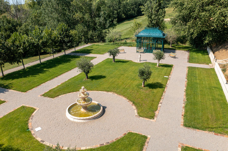 Formal gardens with fountain