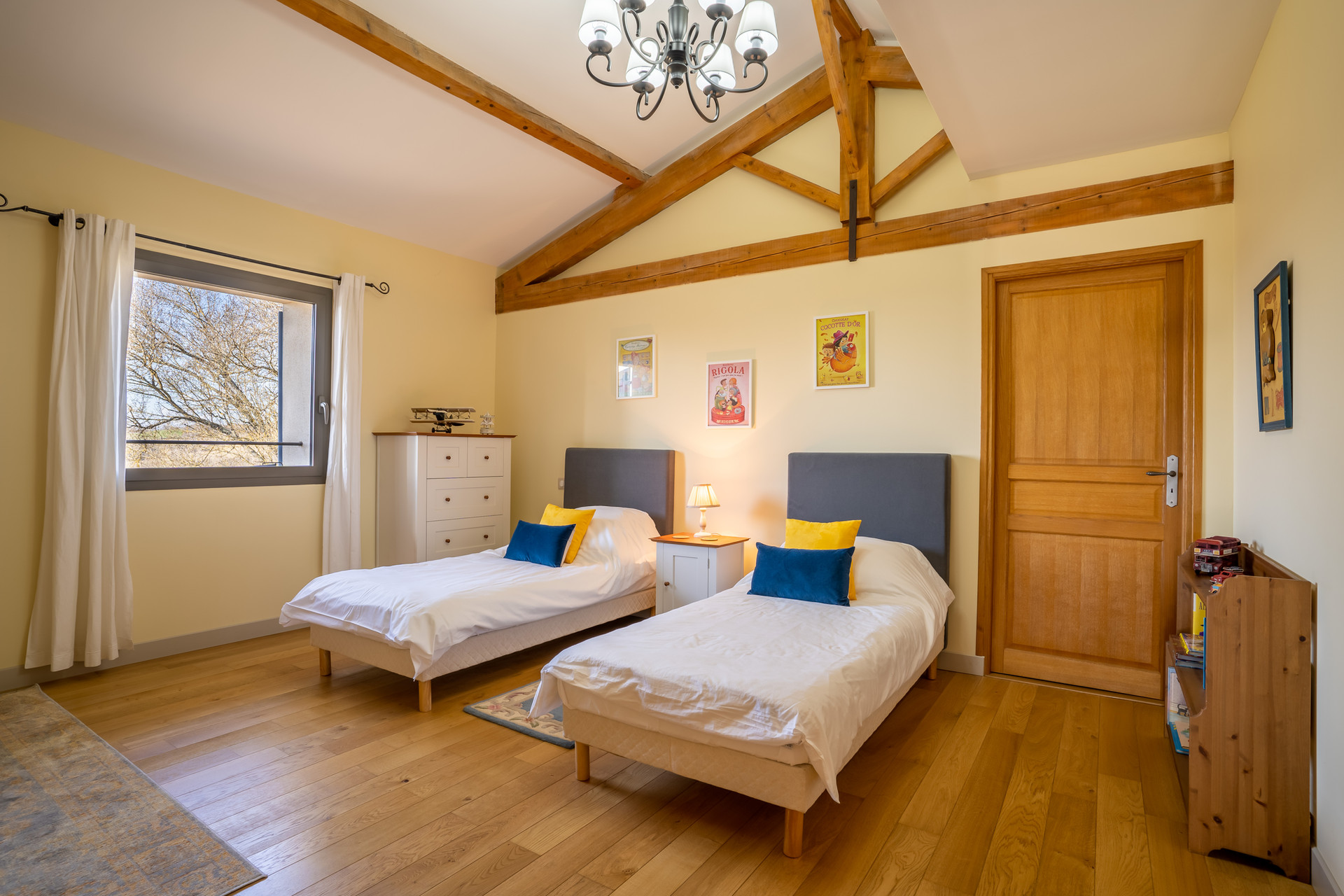 Gite twin bedroom